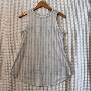 Athleta Blue and White Tank Size Small